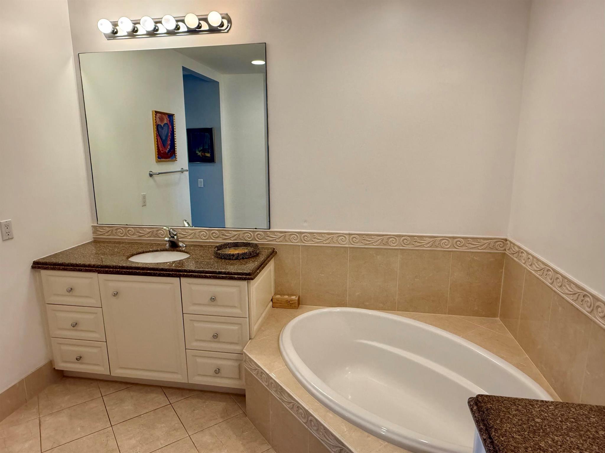 HARBOUR ISLE AT HUTCHINSO - Residential