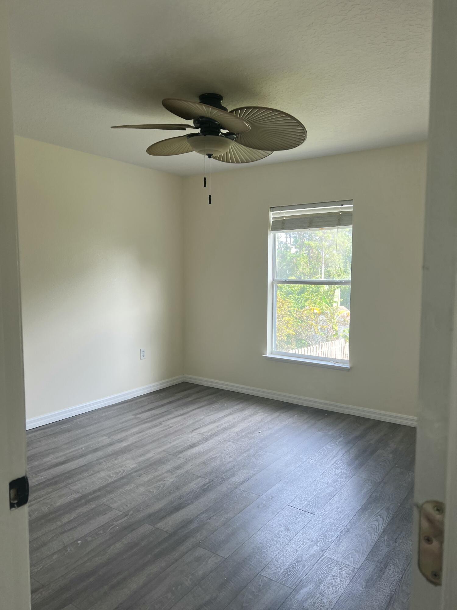 PORT ST LUCIE SECTION 33 - Residential