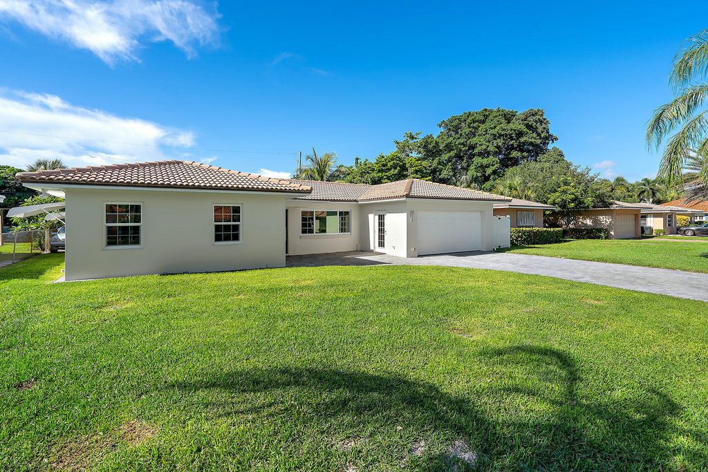 Photo of 312 Bamboo Road, Palm Beach Shores, FL 33404 (MLS # R11018652)