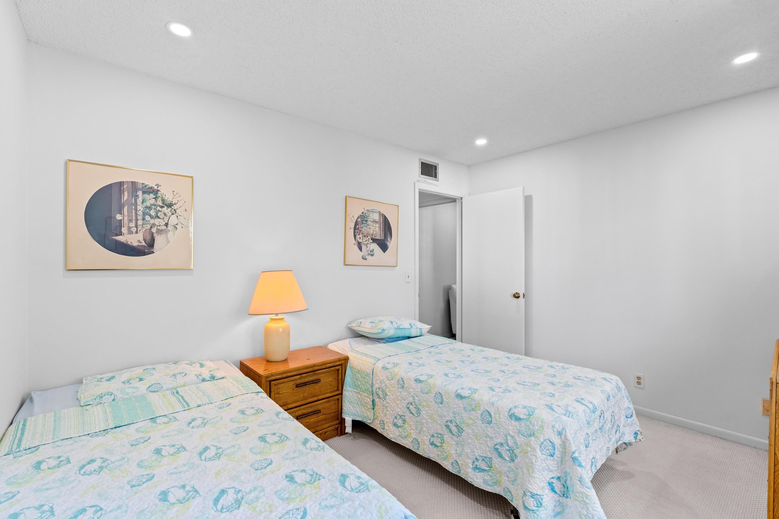 Properties 230 Pine Hov Circle A-2