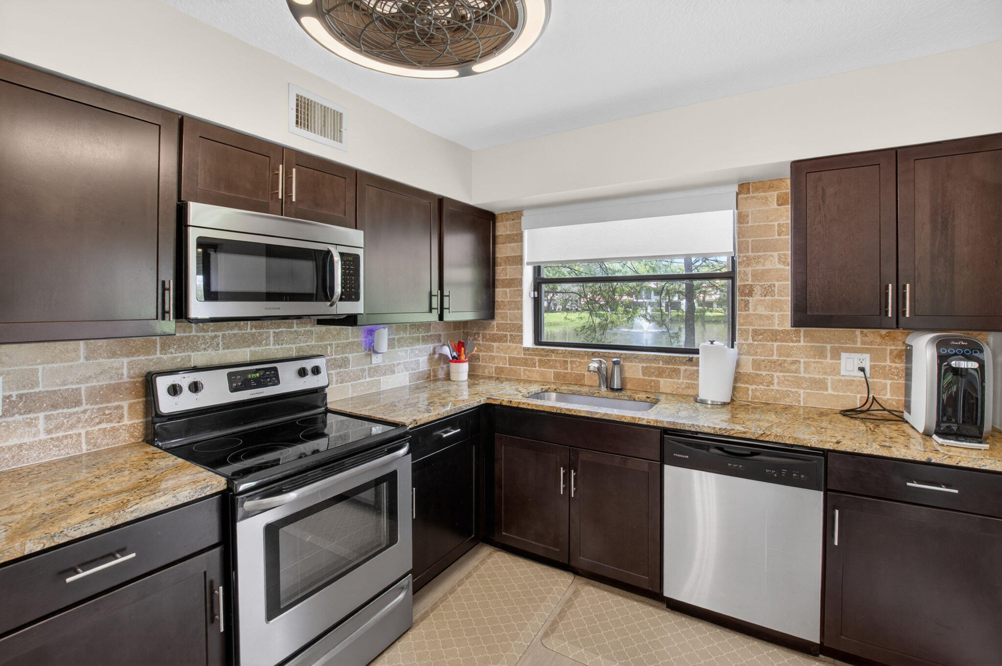 QUAIL RUN CONDO ONE - Residential