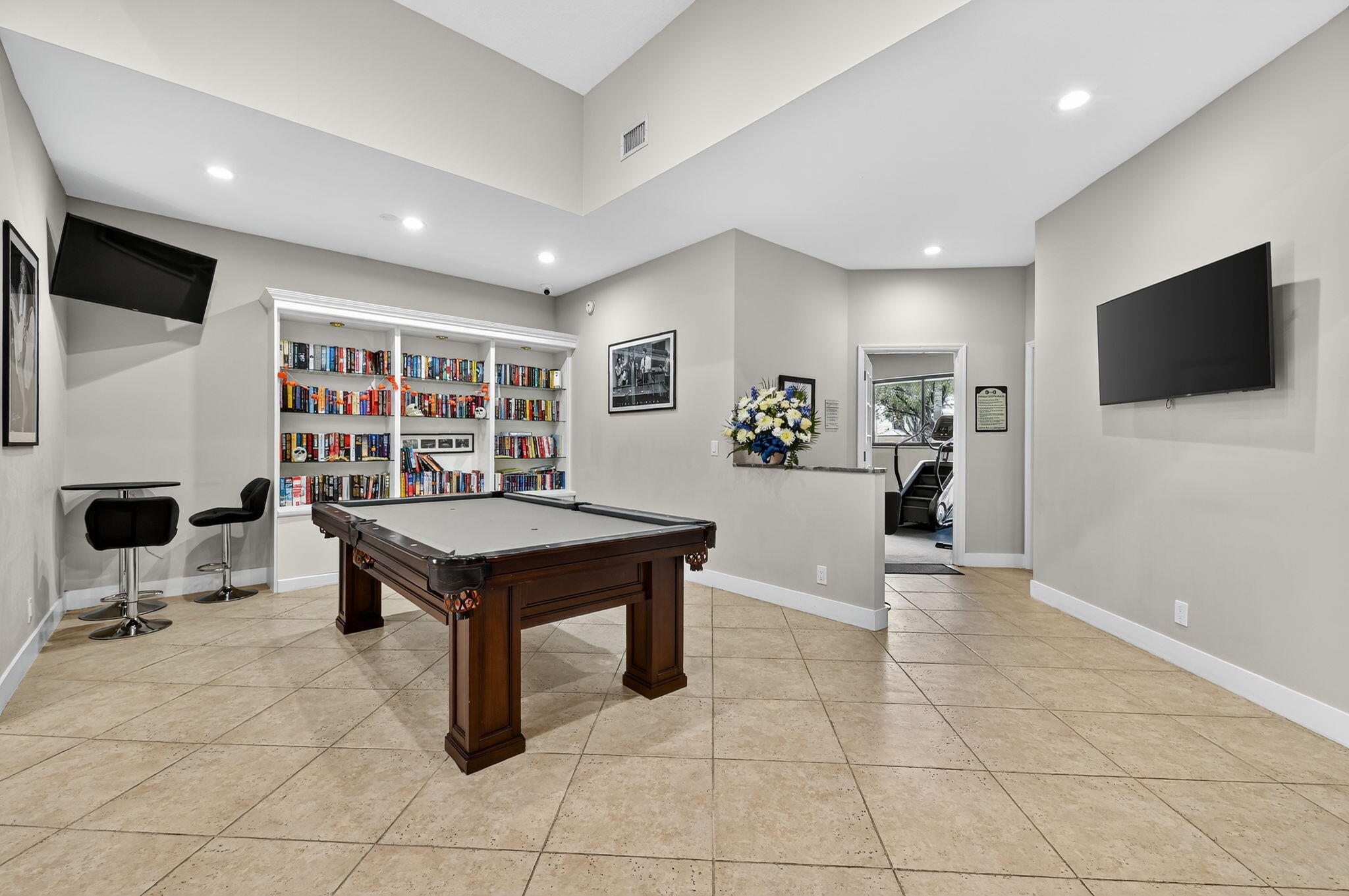 QUAIL RUN CONDO ONE - Residential