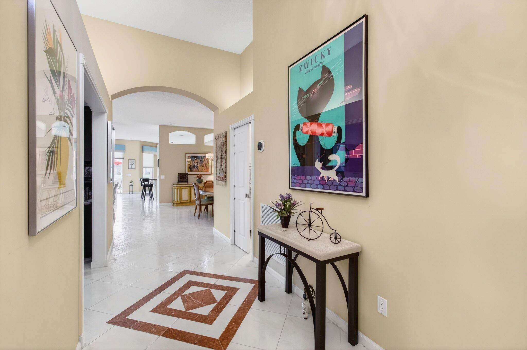 VALENCIA LAKES - Residential