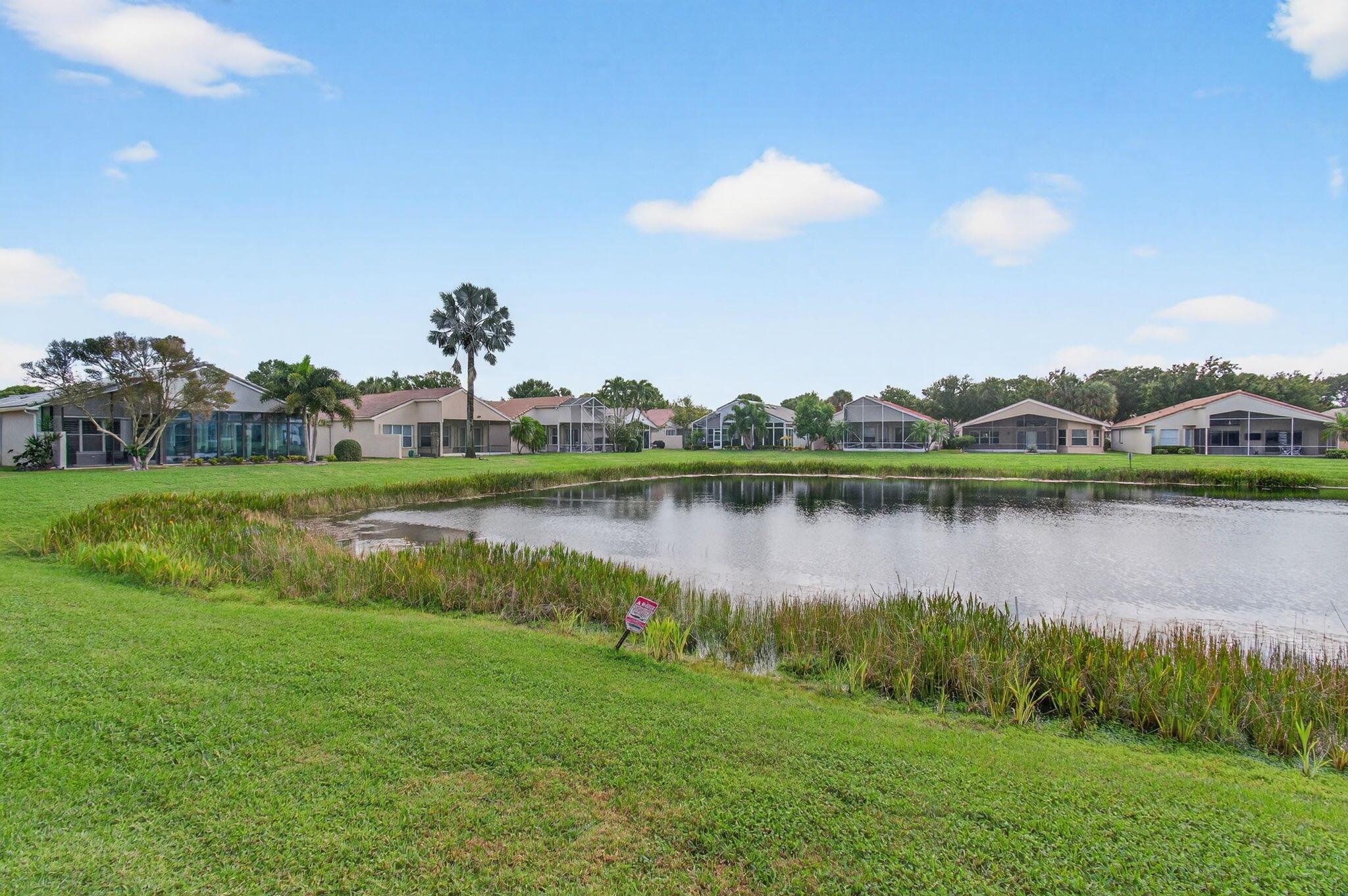VALENCIA LAKES - Residential