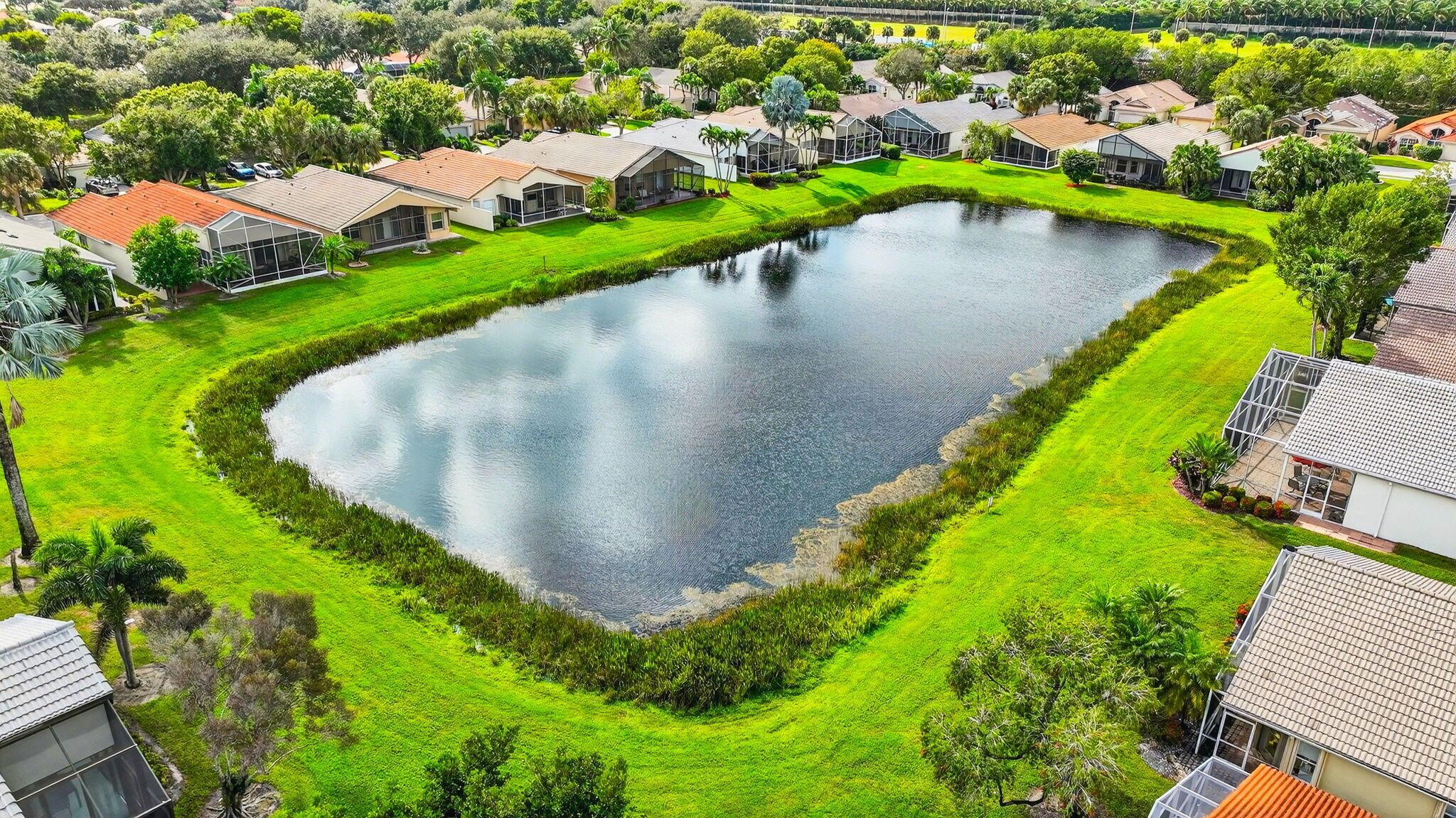 VALENCIA LAKES - Residential