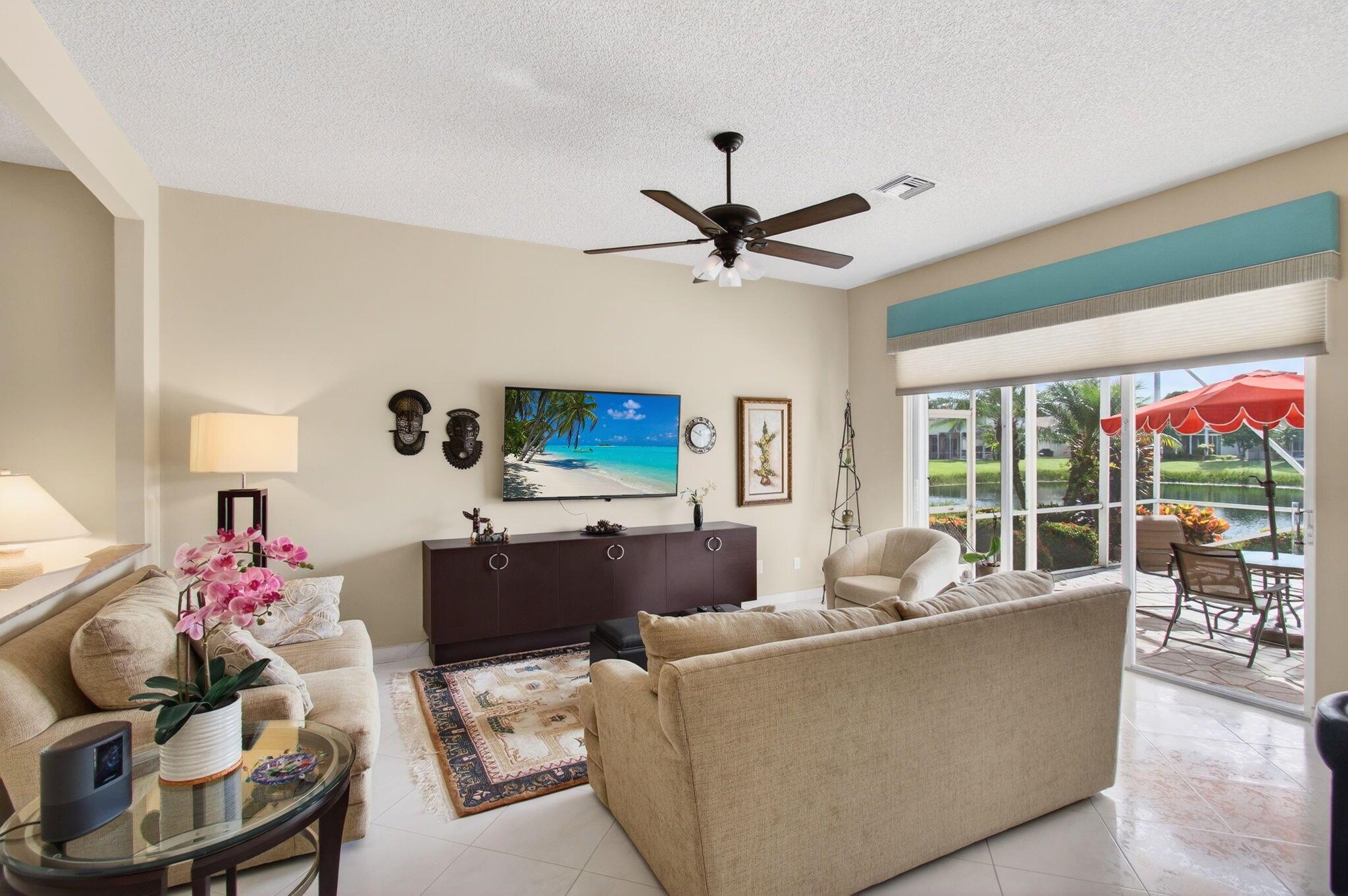 VALENCIA LAKES - Residential