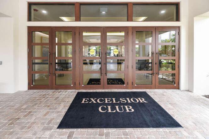 VALENCIA LAKES - Residential