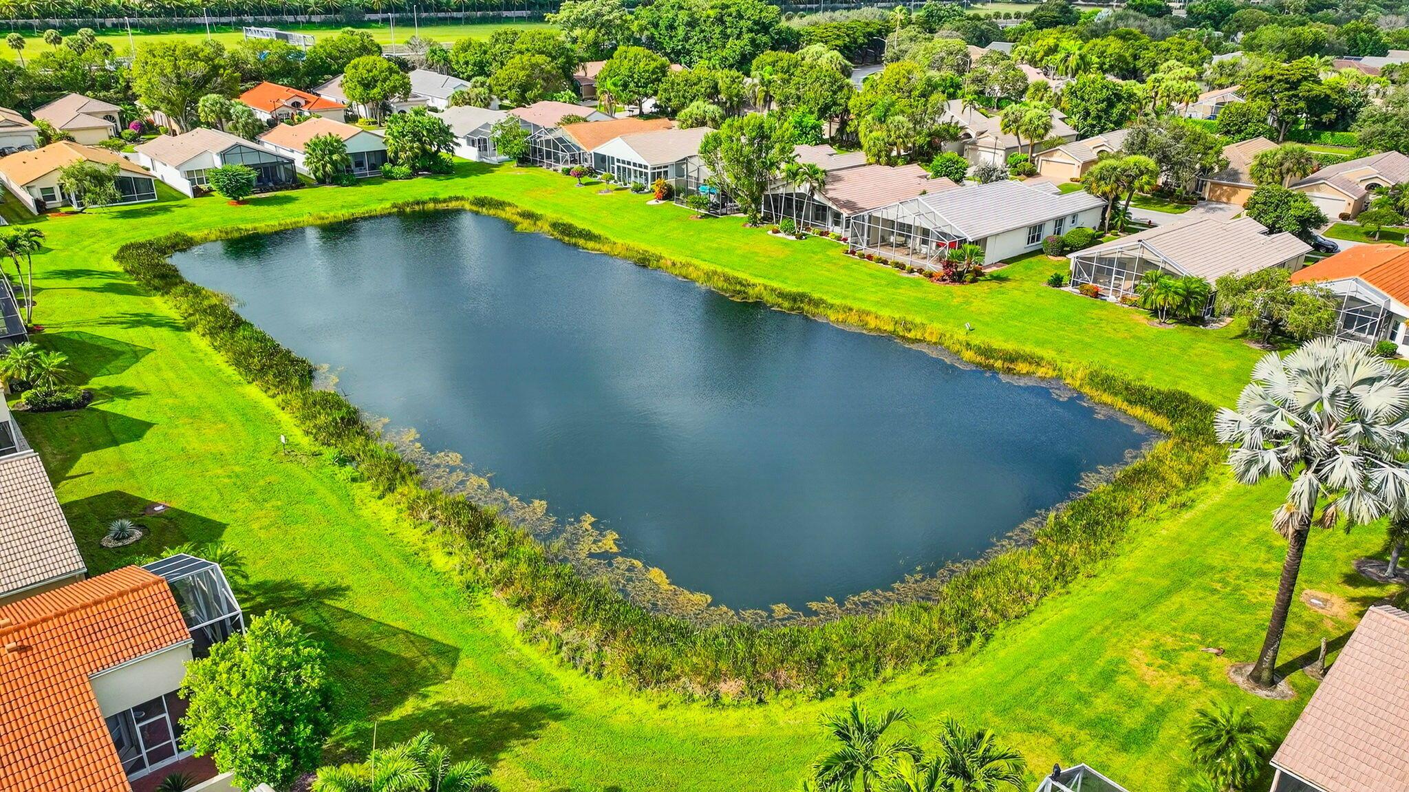 VALENCIA LAKES - Residential