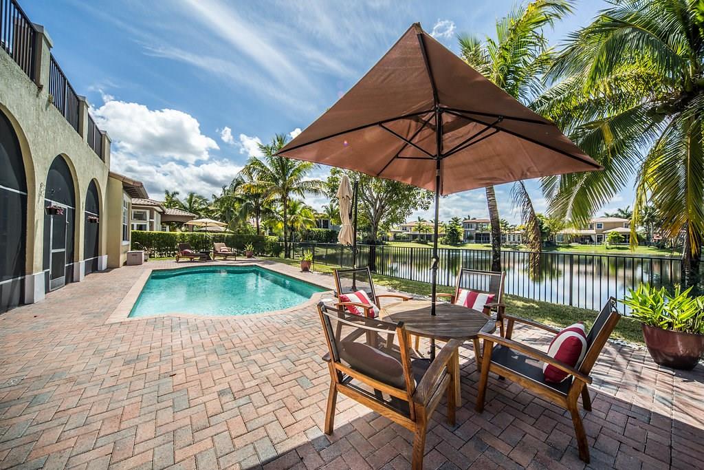 HERON BAY CENTRAL - Residential