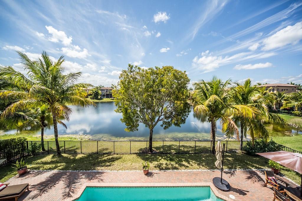 HERON BAY CENTRAL - Residential