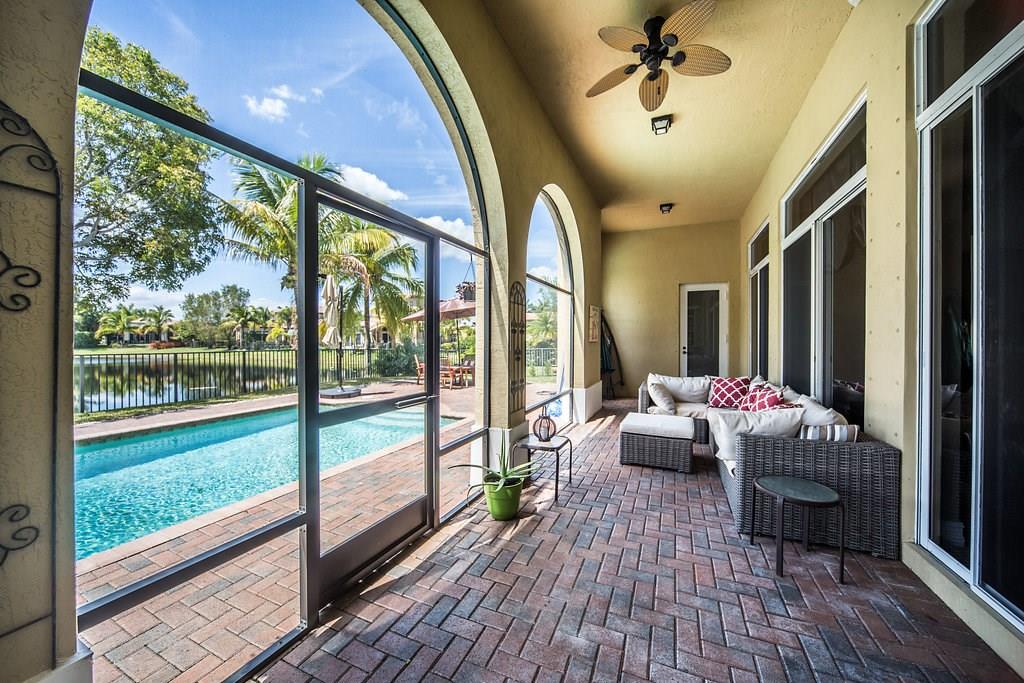 HERON BAY CENTRAL - Residential
