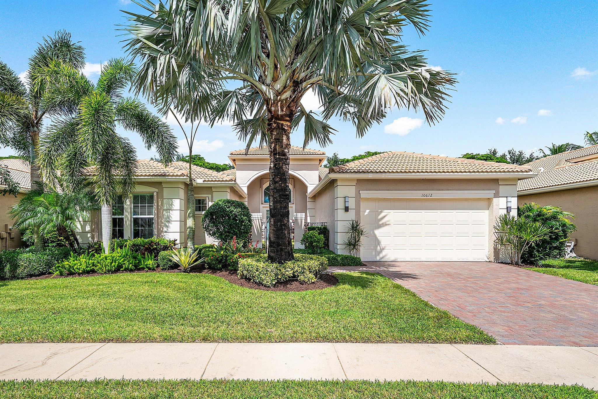 10612 Whitewind Circle