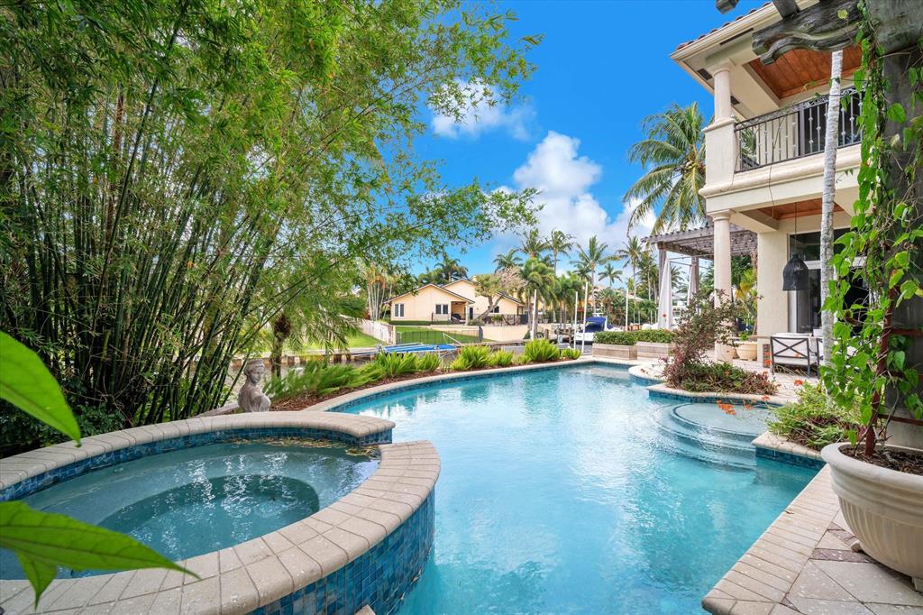 BOCA BAY COLONY - Residential