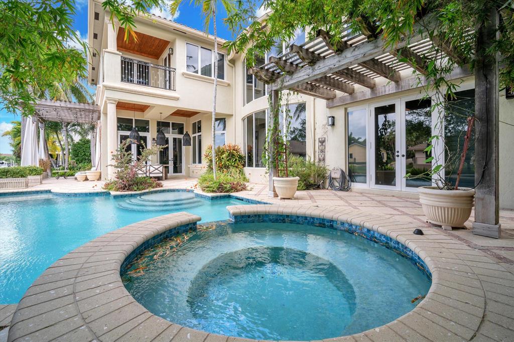 BOCA BAY COLONY - Residential