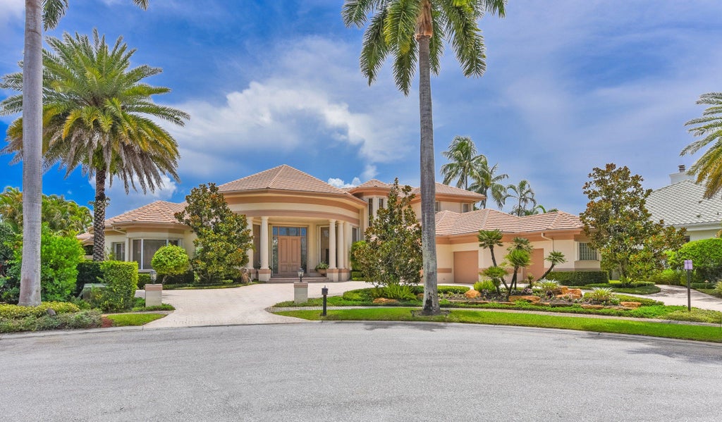 Photo of 6949 Lake Estates Court, Boca Raton, FL 33496 (MLS # B26050979)