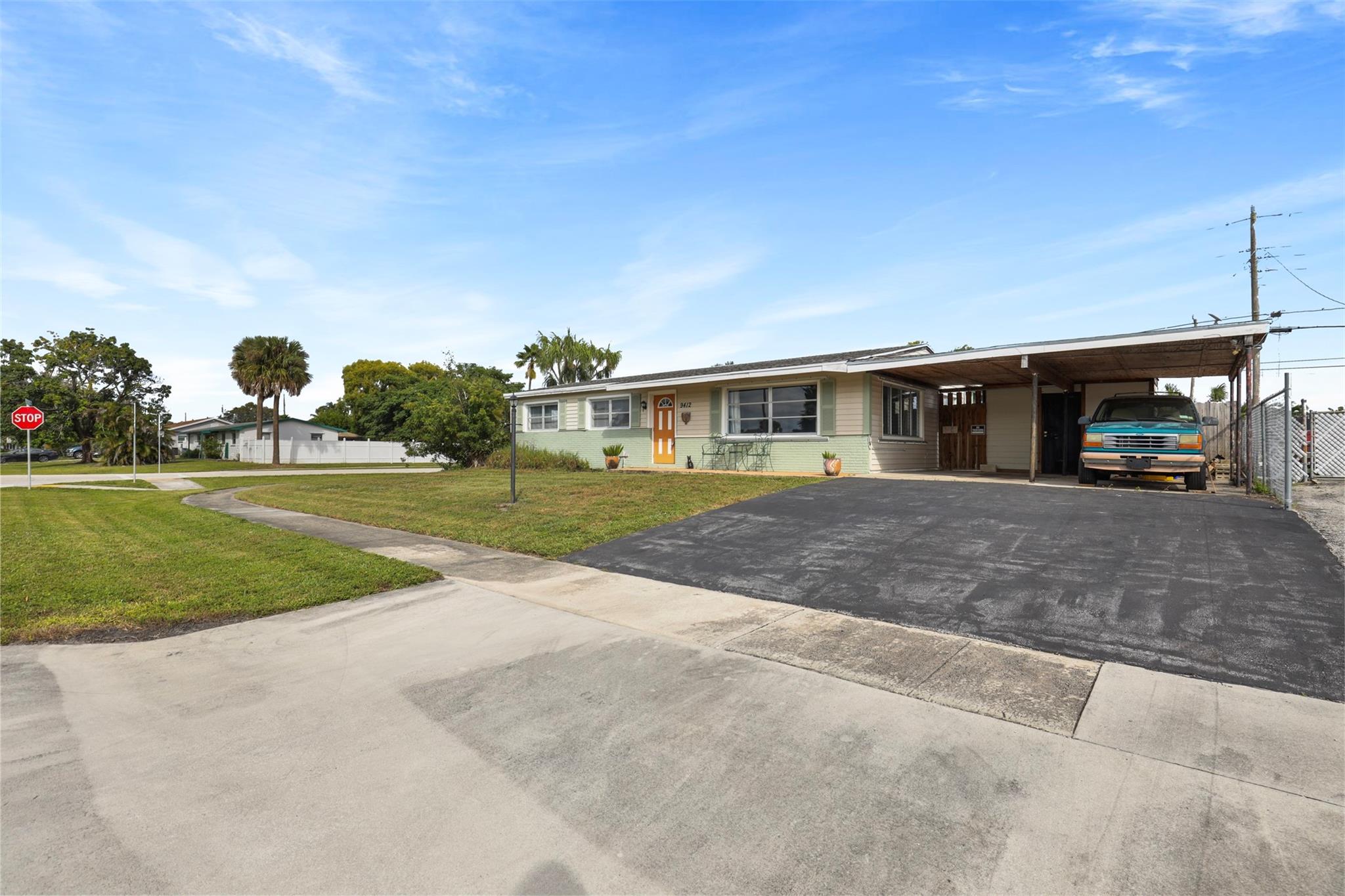 Palm Beach Square Unit 05 - Residential Lease