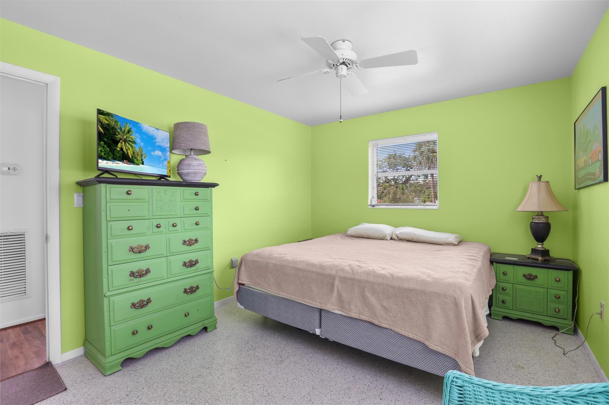 Palm Beach Square Unit 05 - Residential Lease