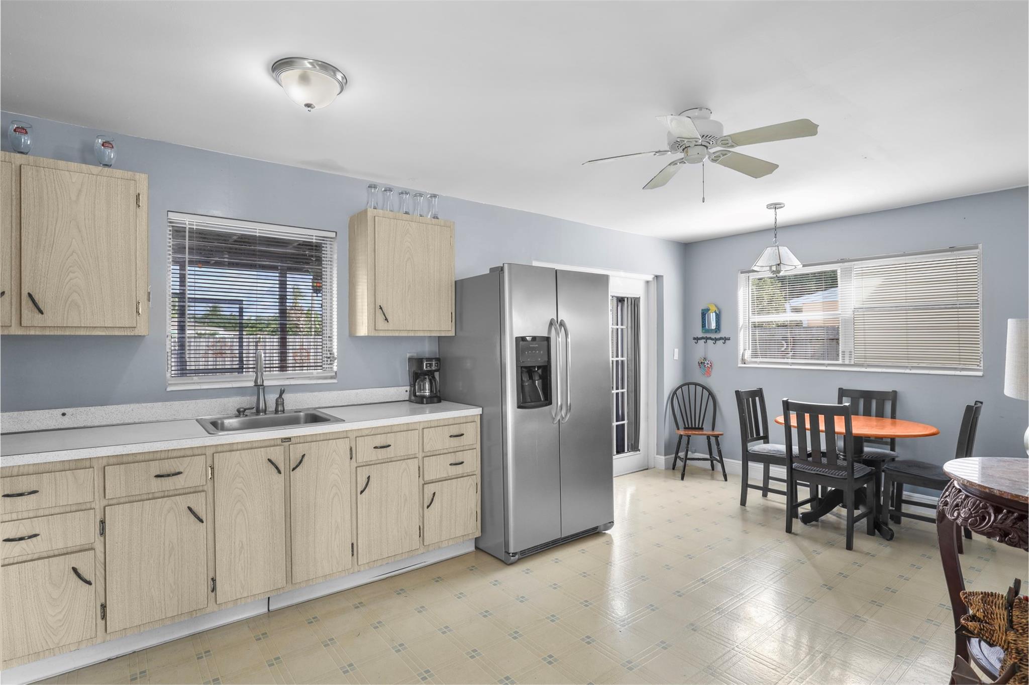 Palm Beach Square Unit 05 - Residential Lease