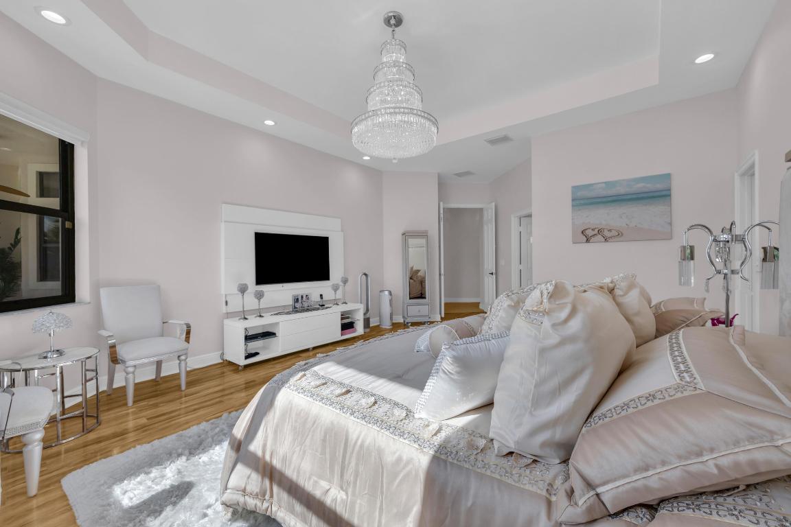 RIVERSTONE - Residential