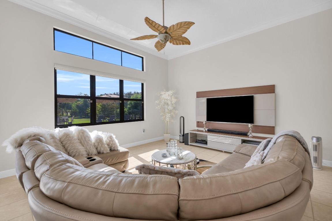 RIVERSTONE - Residential