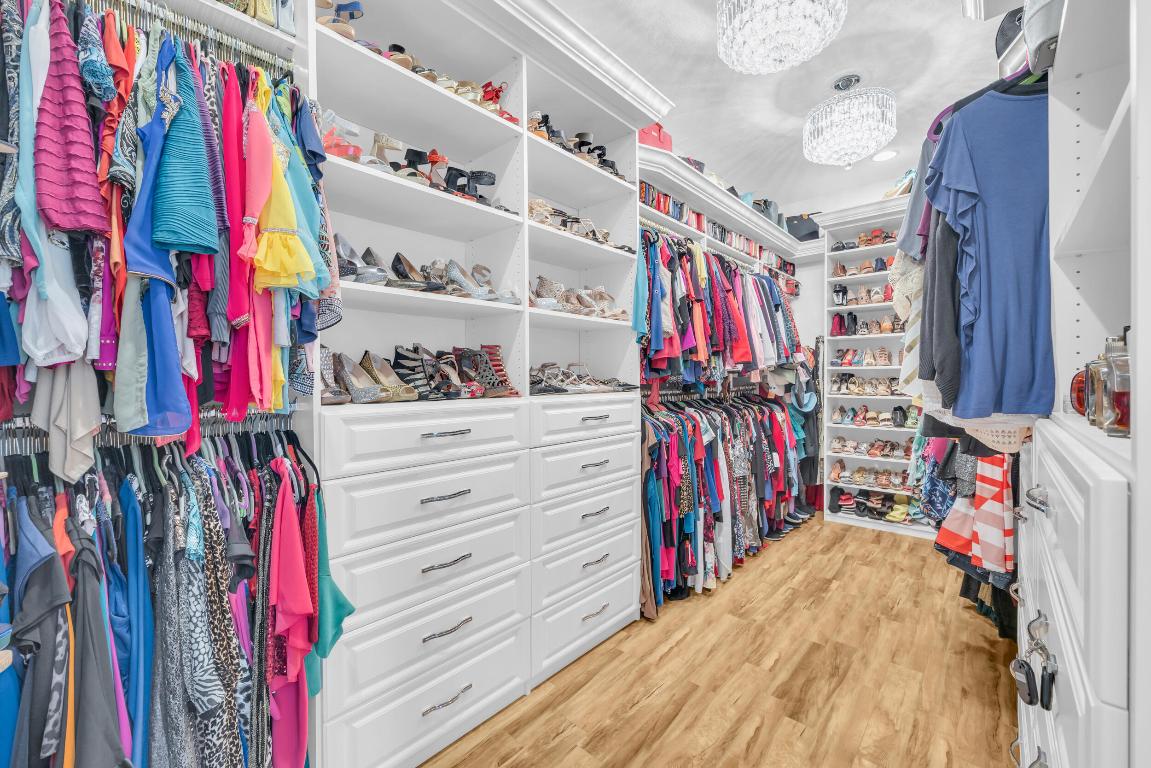 RIVERSTONE - Residential