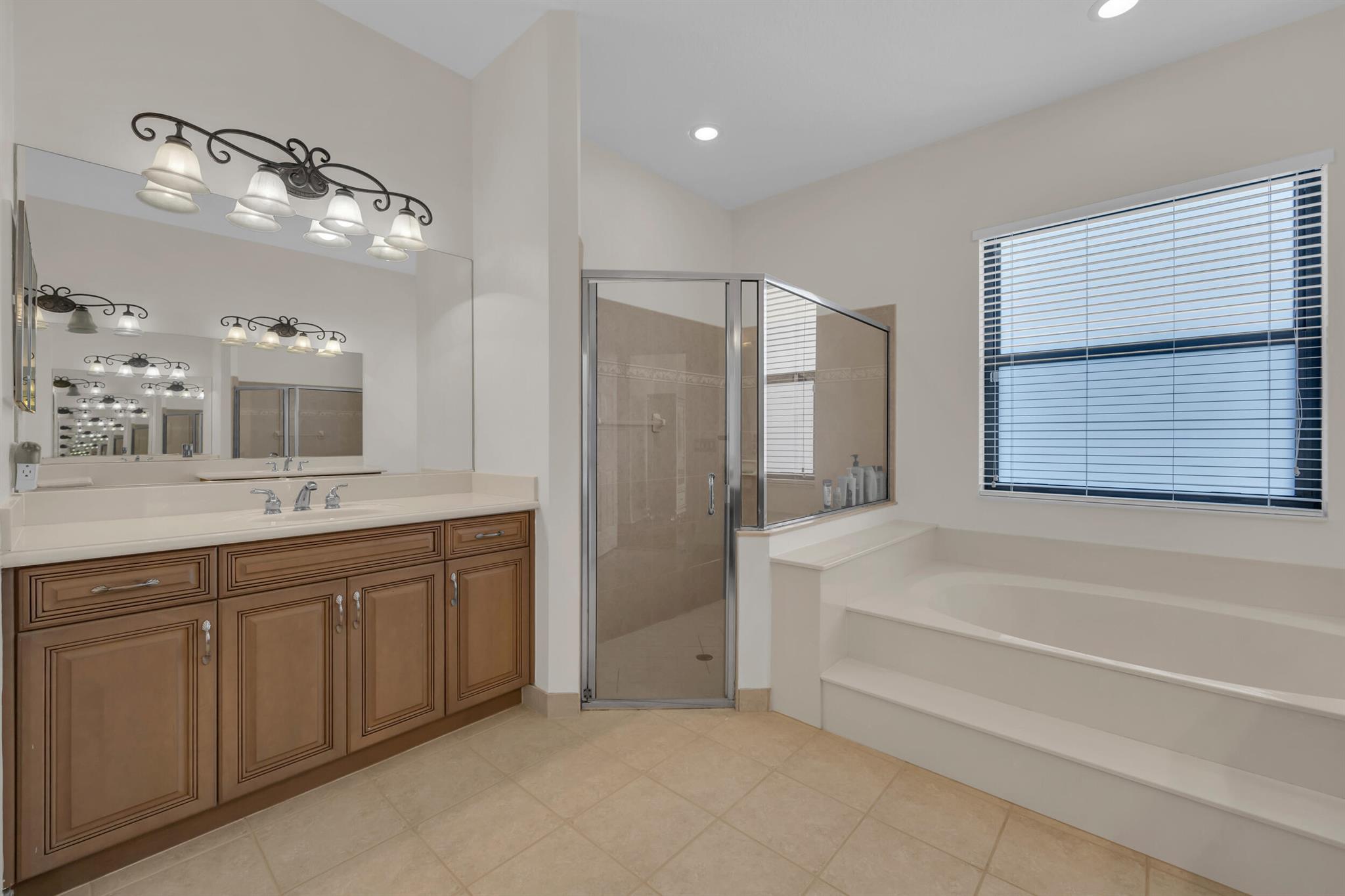 RIVERSTONE - Residential