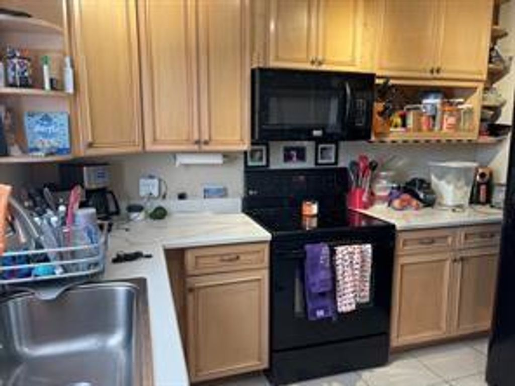 Photo of 605 Ixoria Avenue #1b, Fort Pierce, FL 34982 (MLS # F10441426)