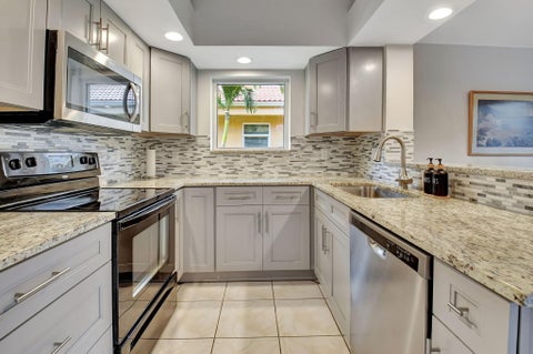 Photo of 11161 Sangria Court, Boca Raton, FL 33498 (MLS # B26052593)