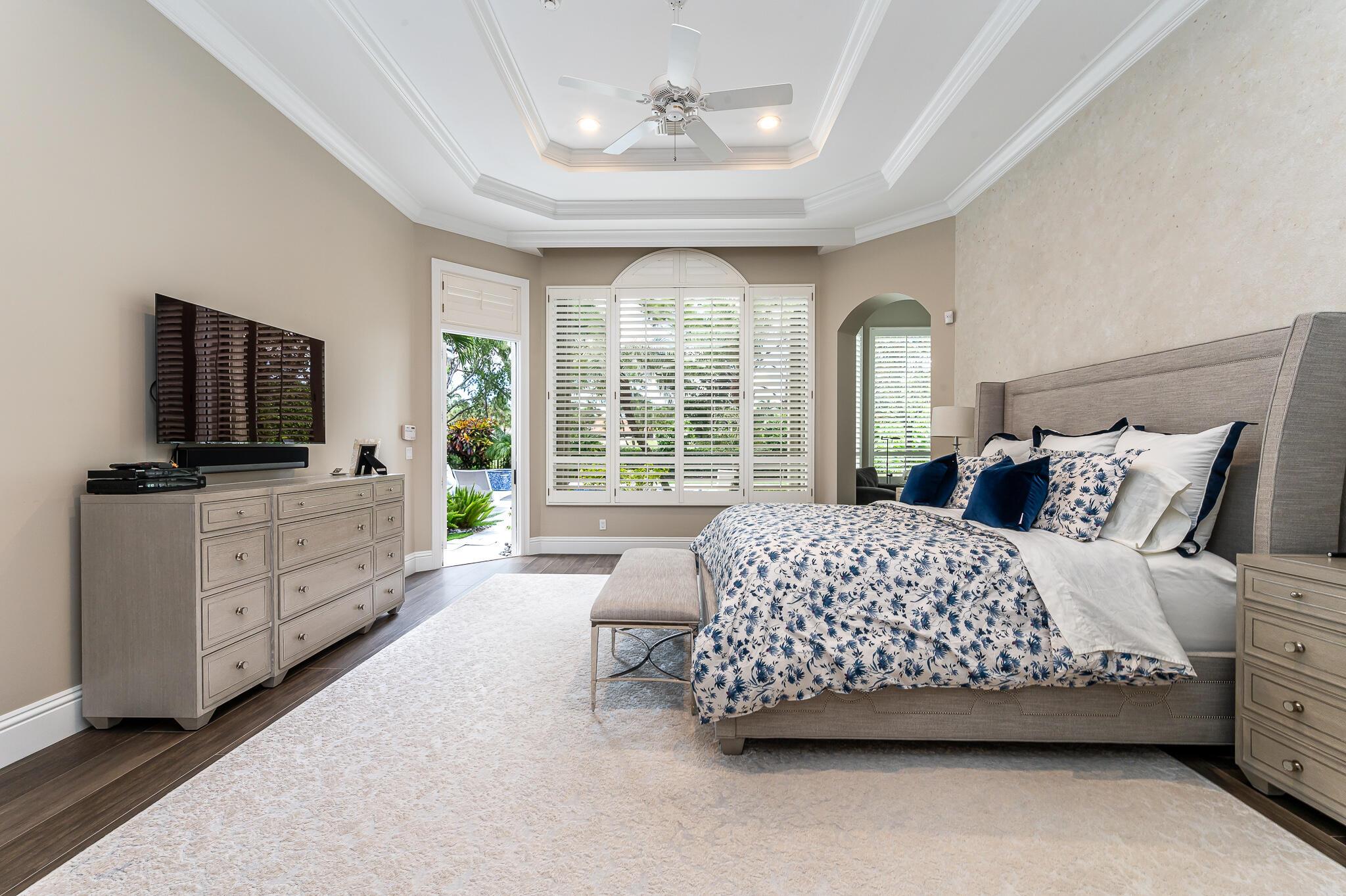 Mizner Country Club - Residential