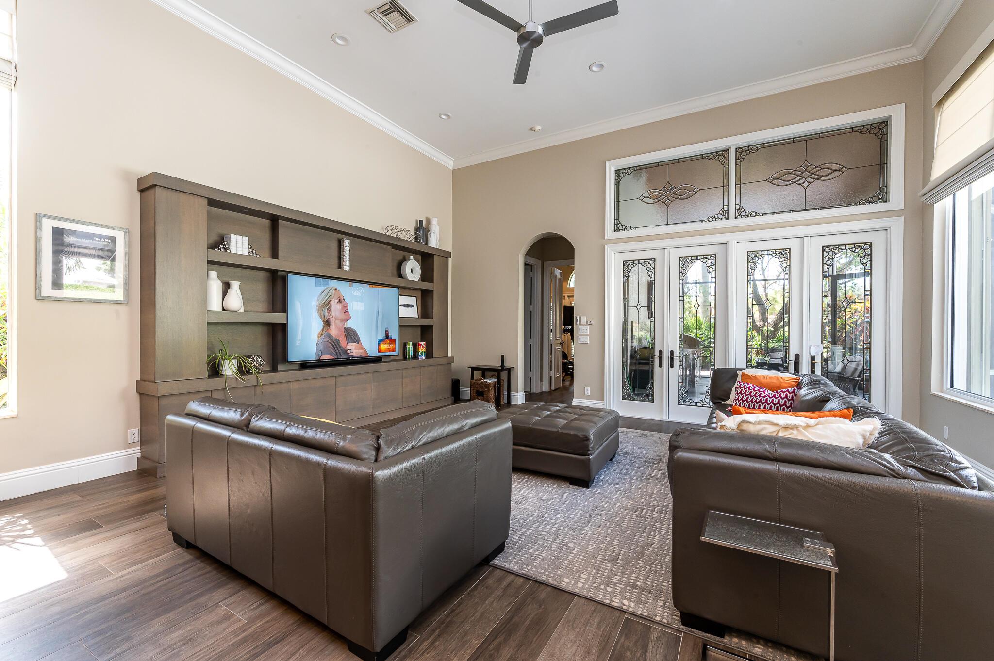 Mizner Country Club - Residential