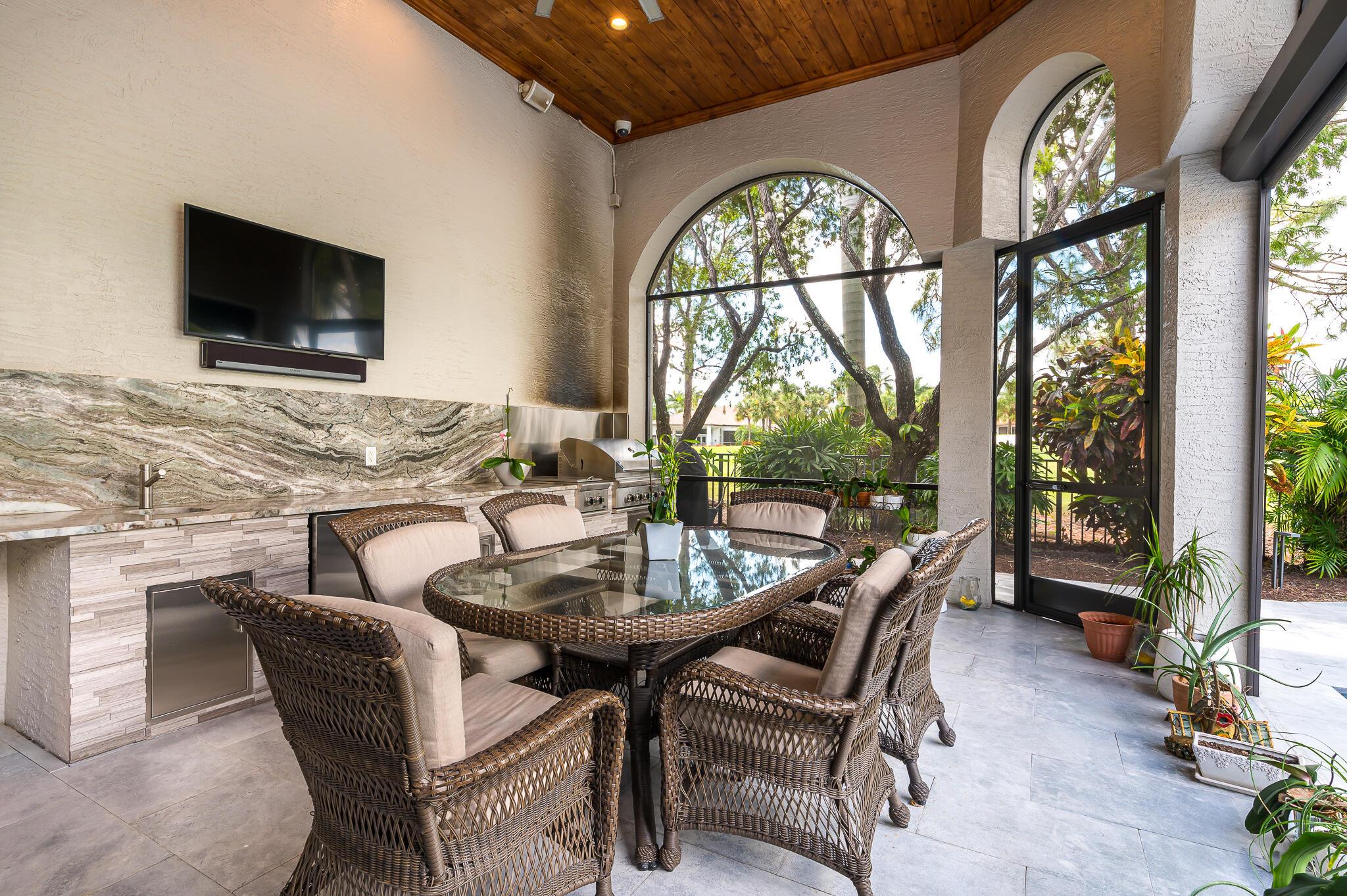 Mizner Country Club - Residential