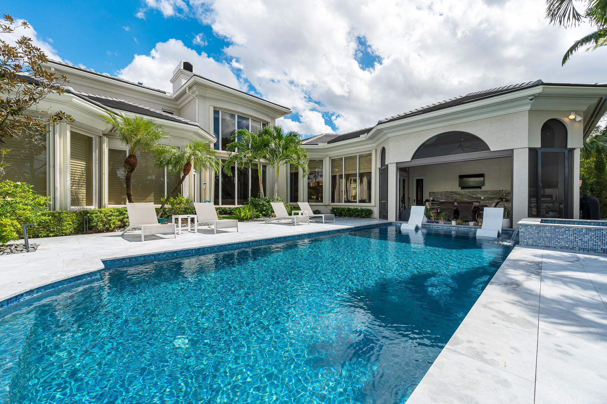 Mizner Country Club - Residential
