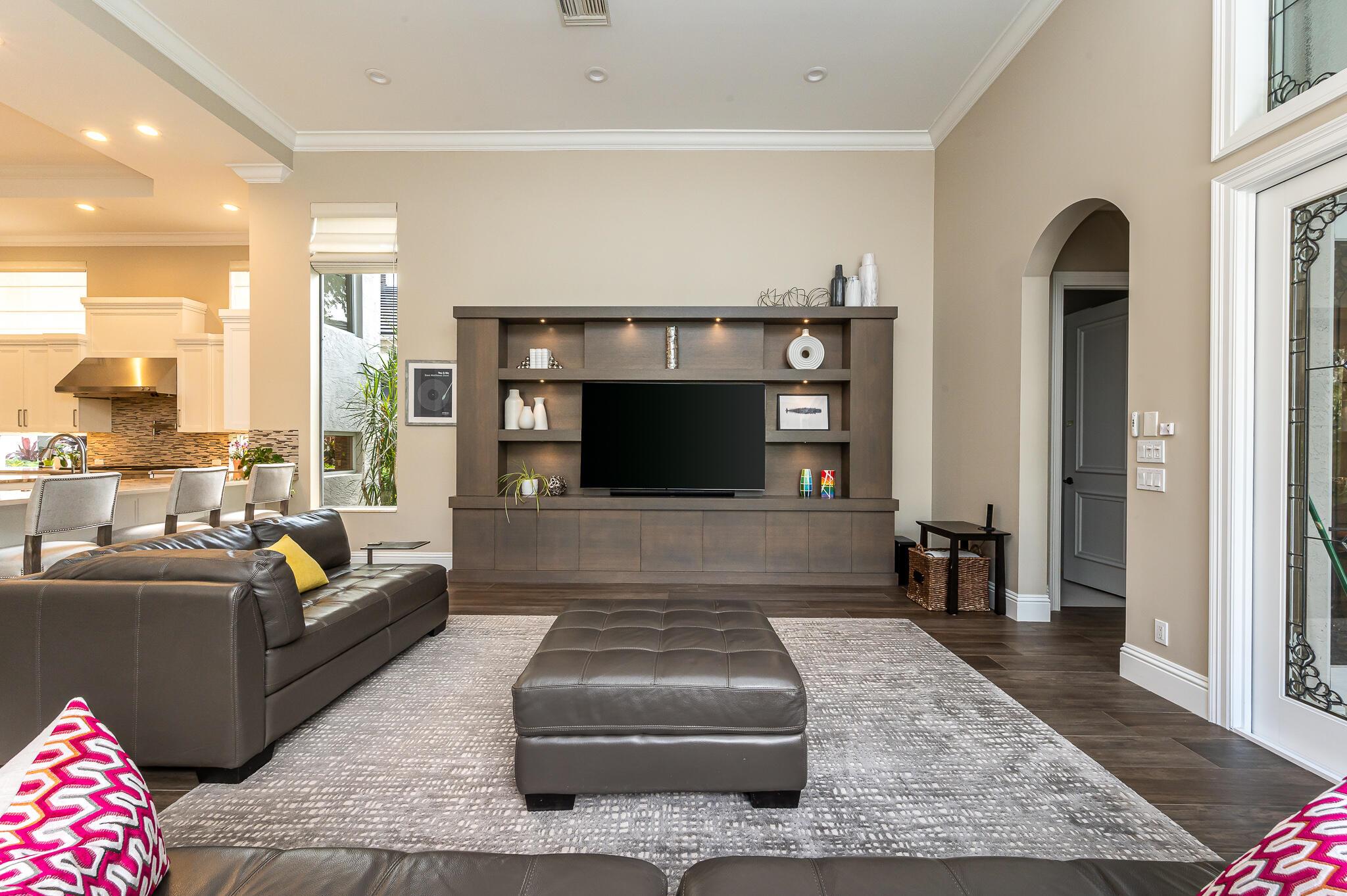 Mizner Country Club - Residential