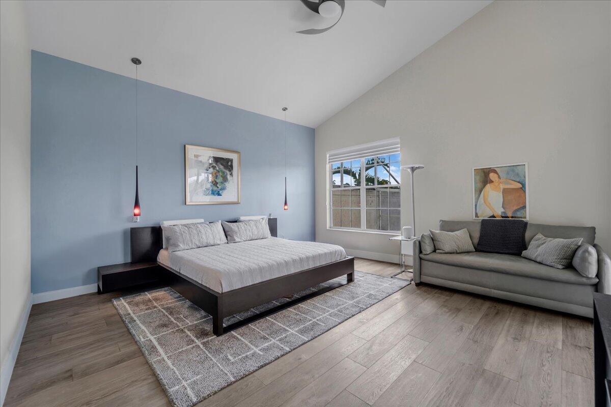 Santa Barbara - Residential