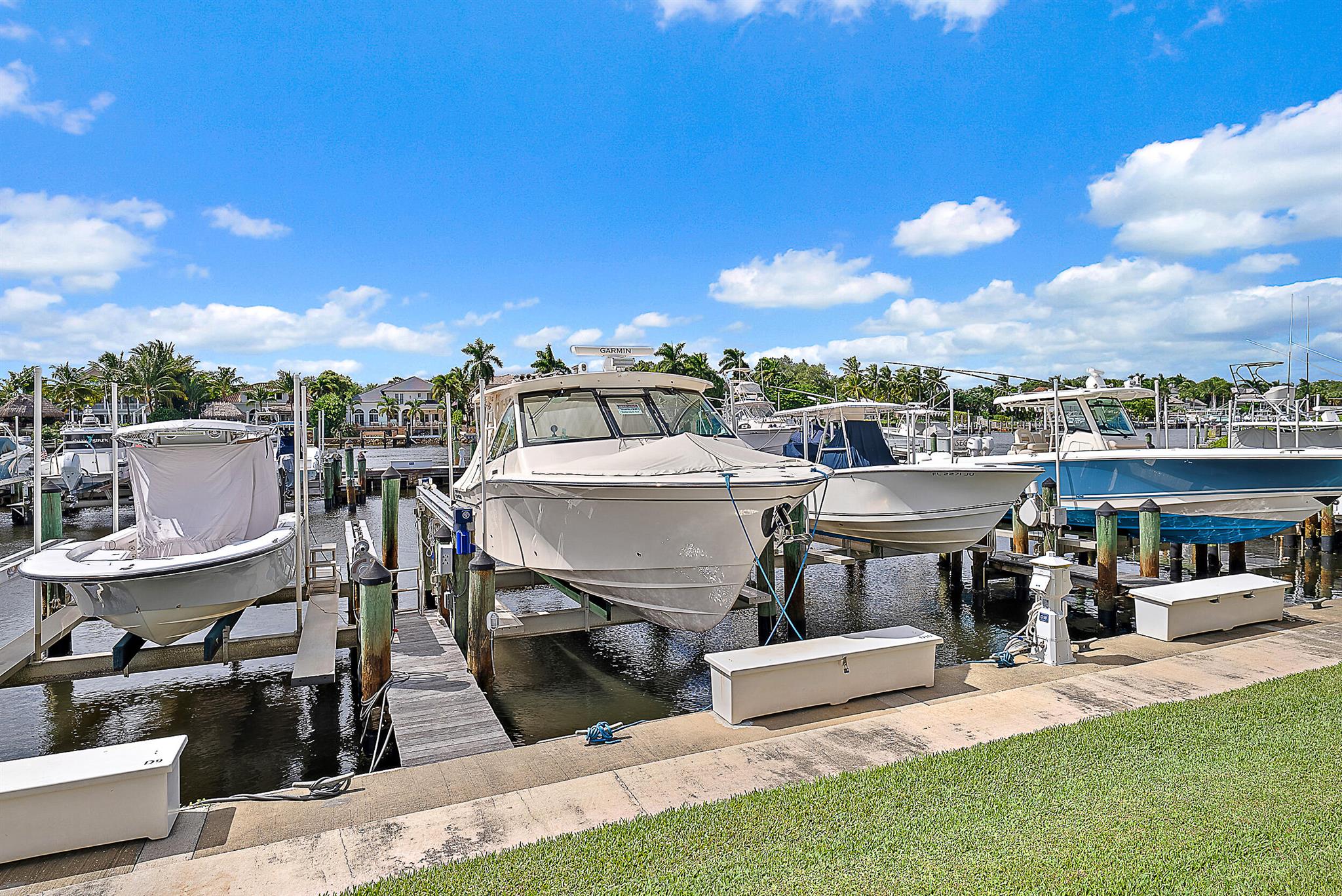 View photos, virtual tours, details... 513 Oak Harbour Drive