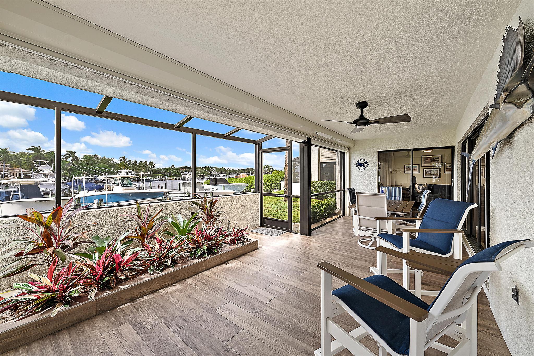 View photos, virtual tours, details... 513 Oak Harbour Drive
