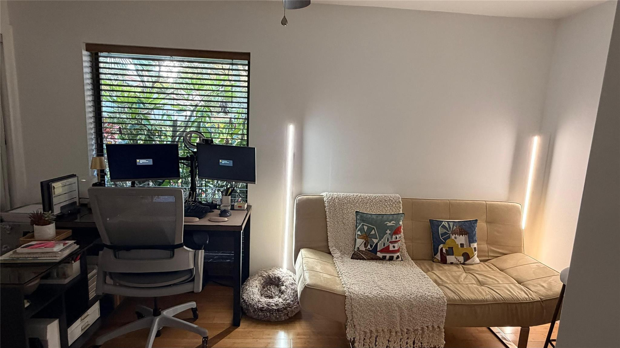 BOCA TIERRA 1ST SEC - Residential Lease