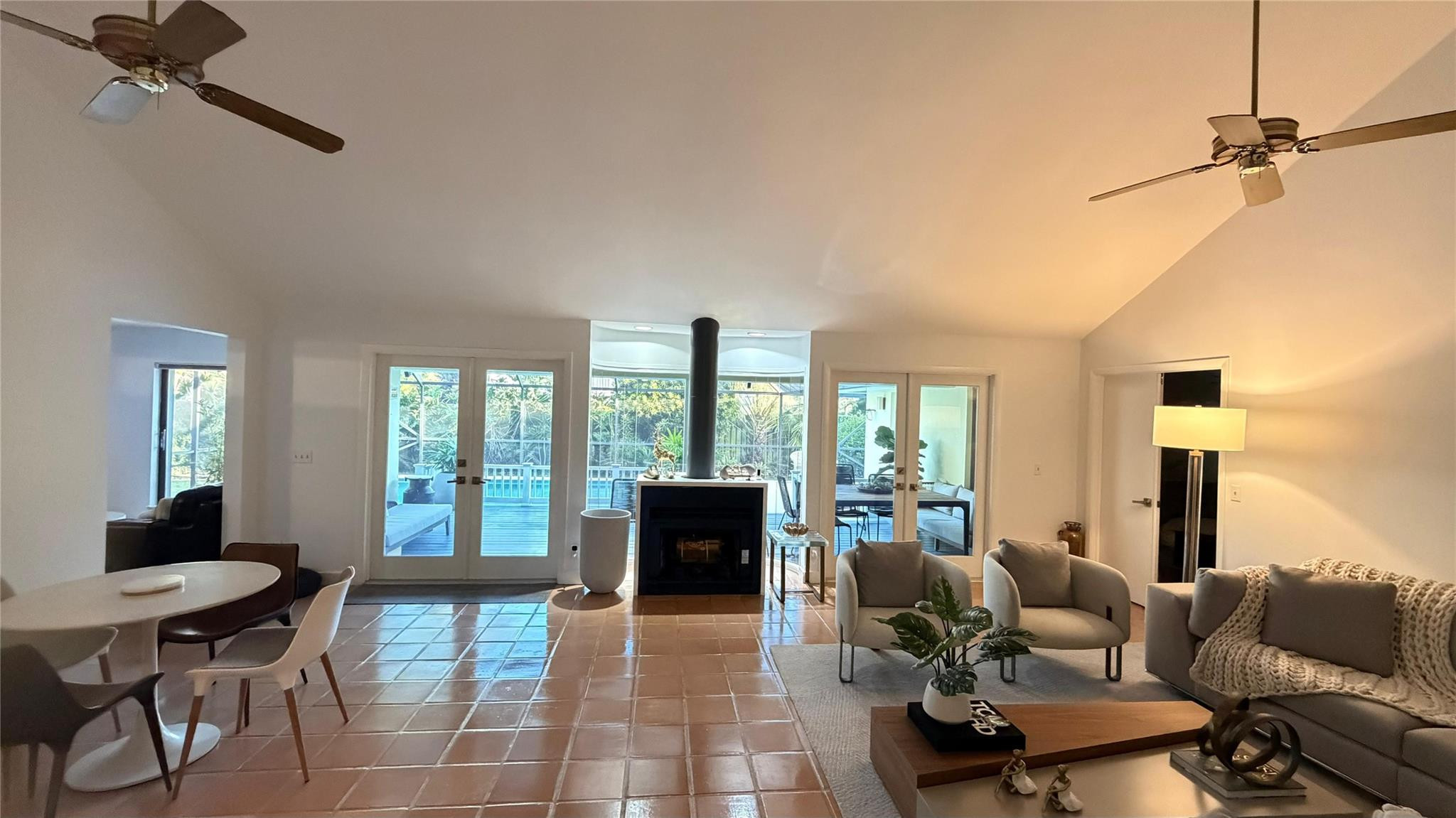 BOCA TIERRA 1ST SEC - Residential Lease