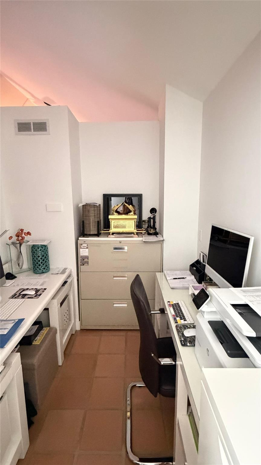 BOCA TIERRA 1ST SEC - Residential Lease