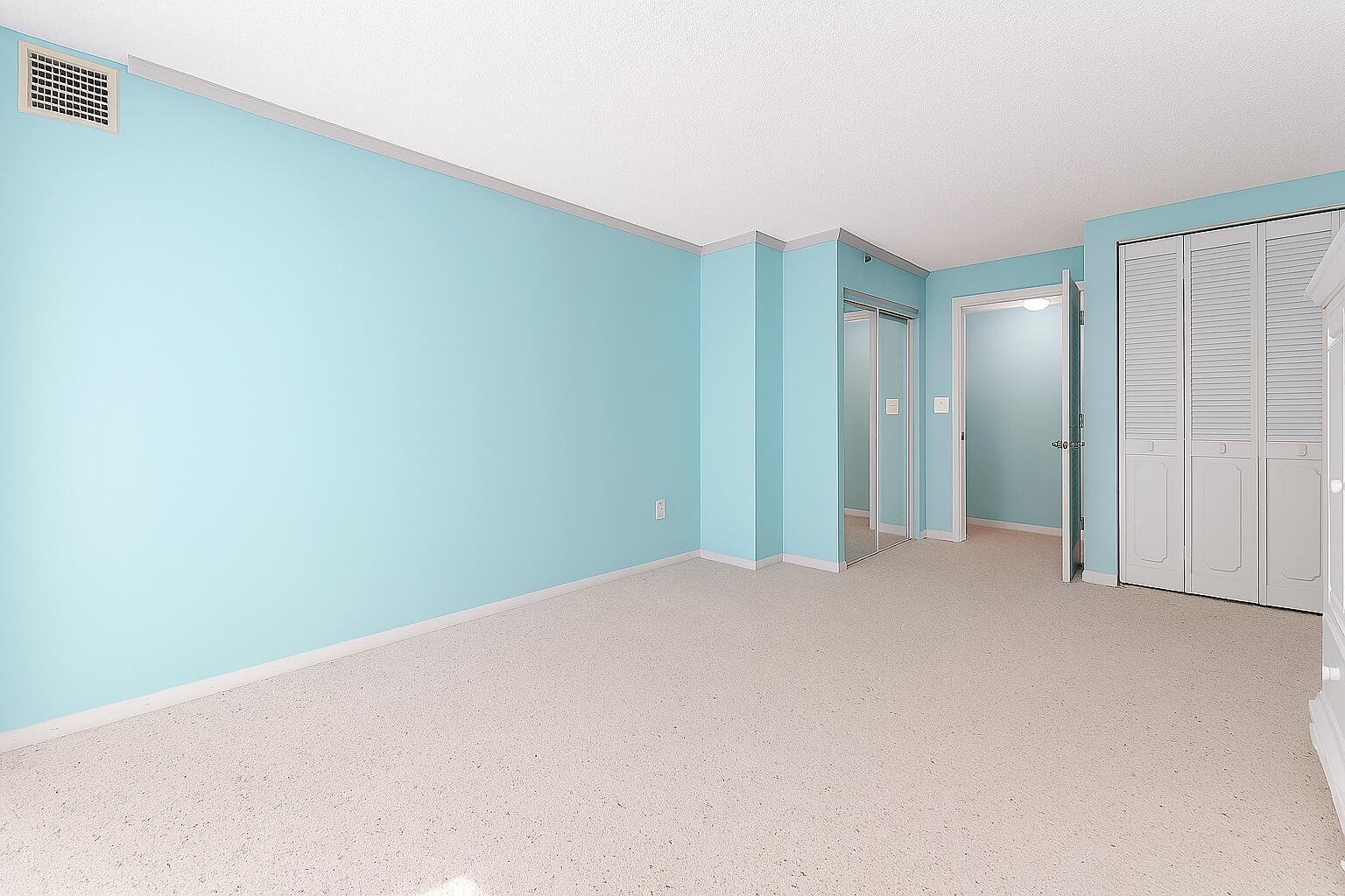 AMBASSADORS V NORTH CONDO - Residential Lease