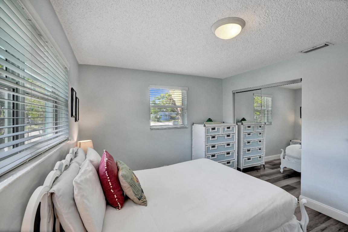 DEL IDA PARK - Residential Lease