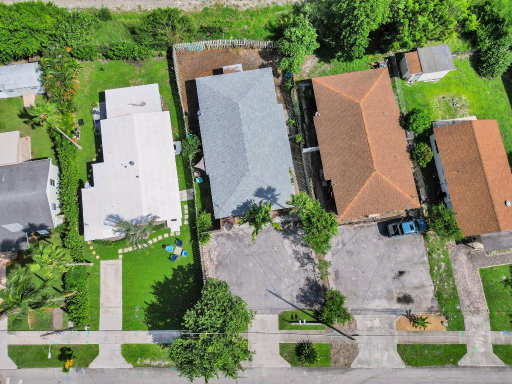 DEL IDA PARK - Residential Lease