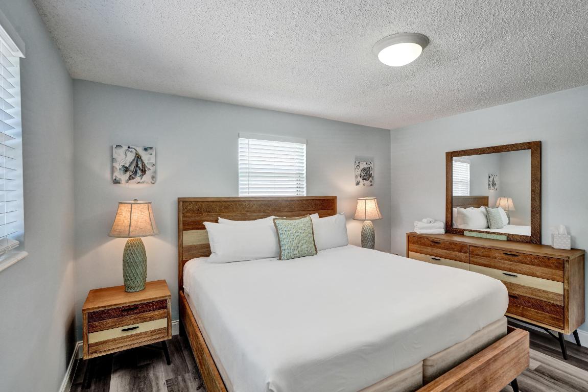 DEL IDA PARK - Residential Lease