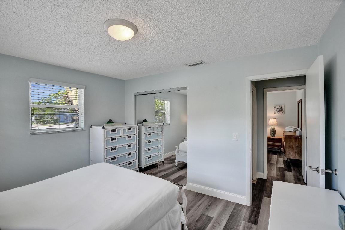 DEL IDA PARK - Residential Lease