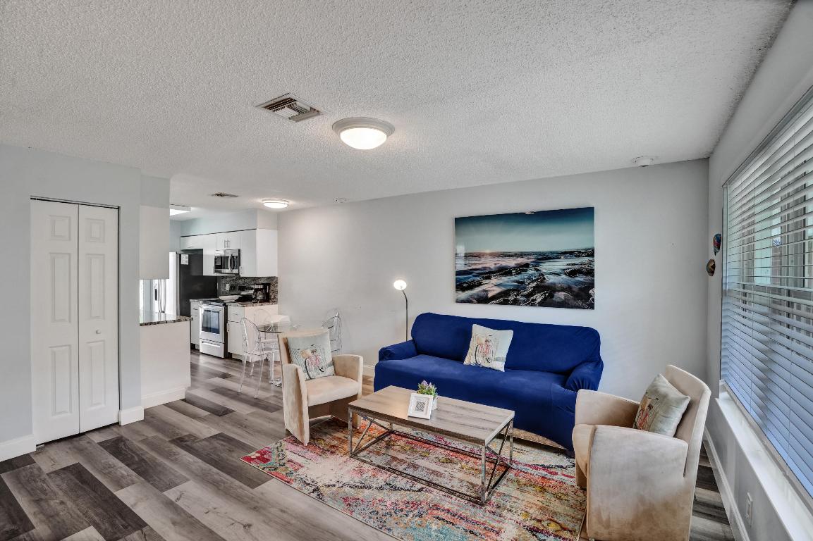 DEL IDA PARK - Residential Lease