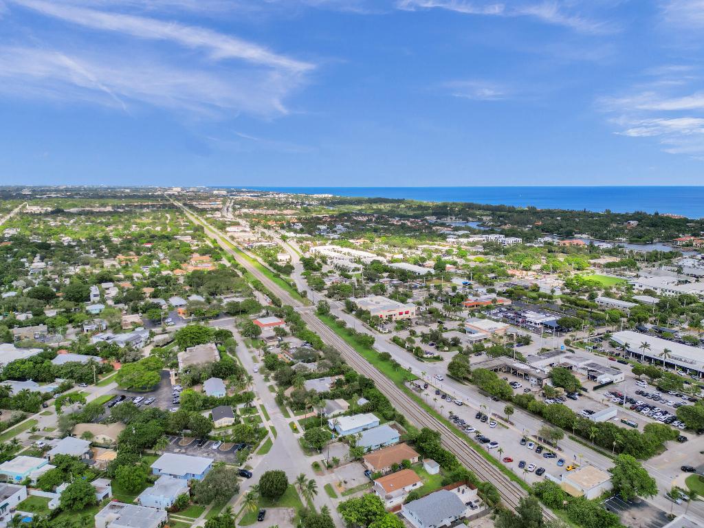 DEL IDA PARK - Residential Lease