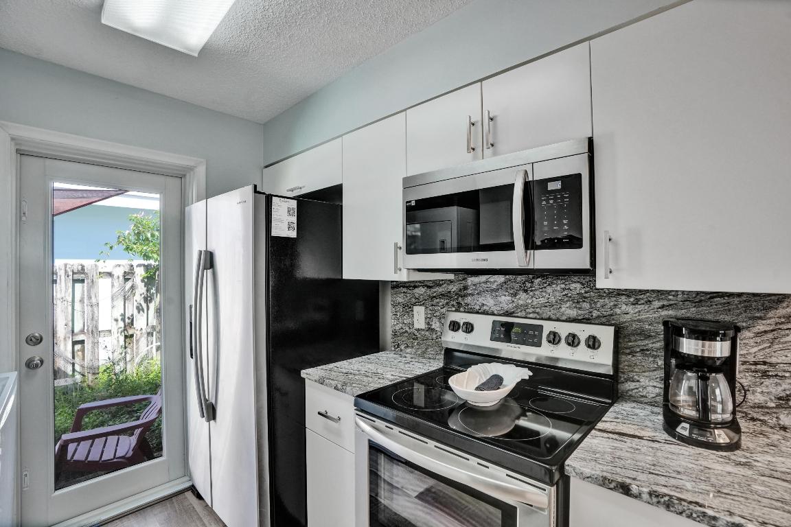 DEL IDA PARK - Residential Lease