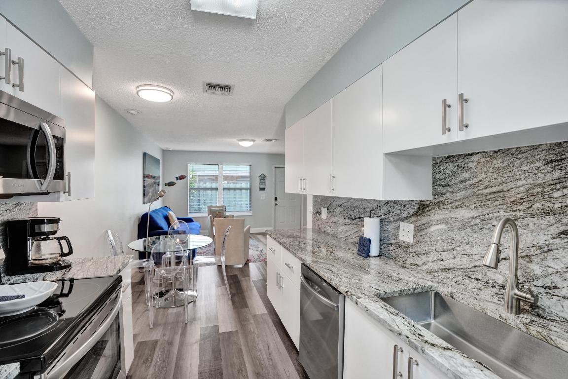 DEL IDA PARK - Residential Lease