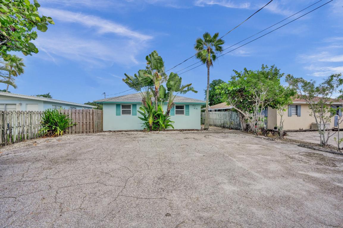 DEL IDA PARK - Residential Lease