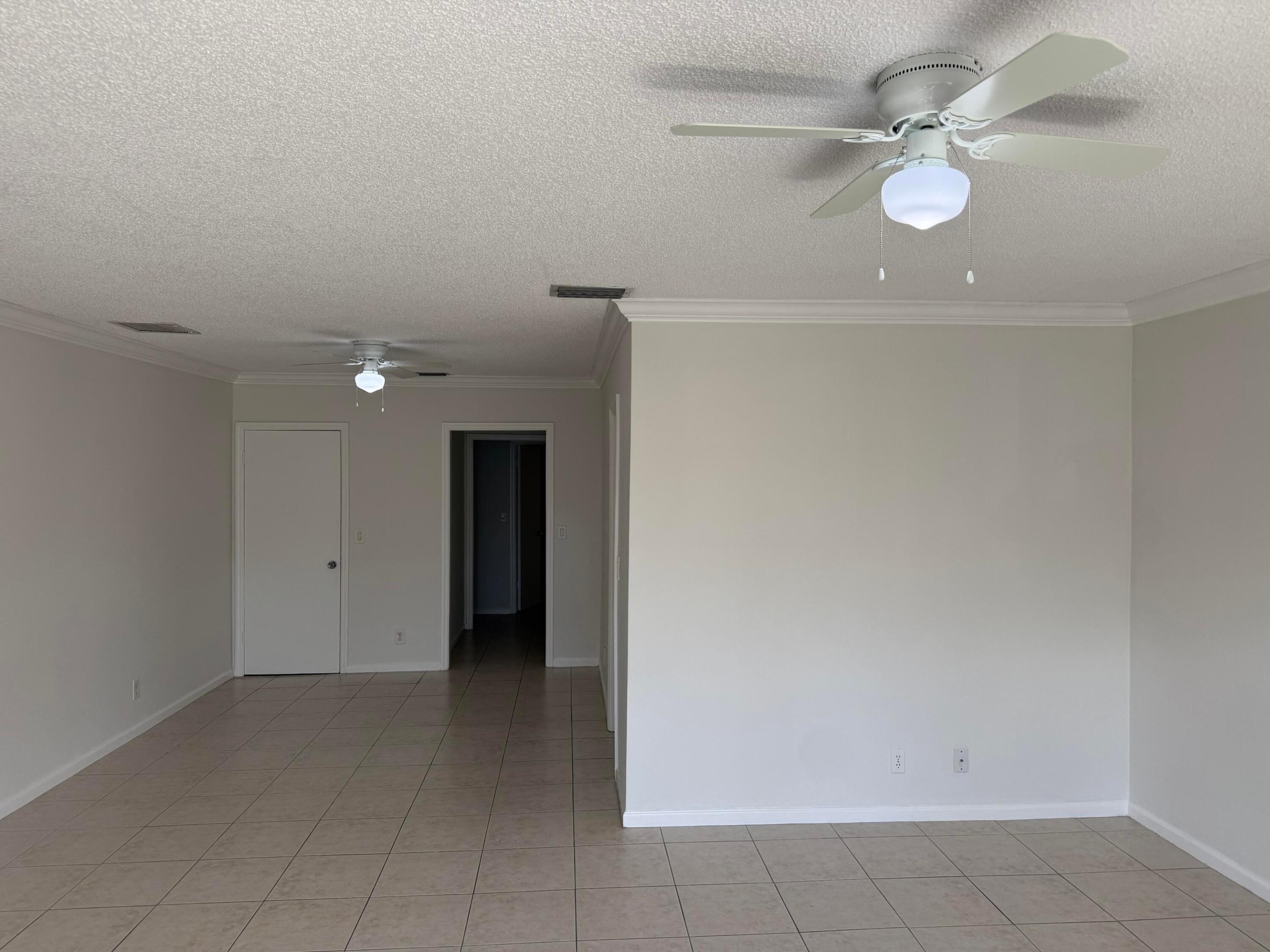 DELRAY MNR - Residential Lease